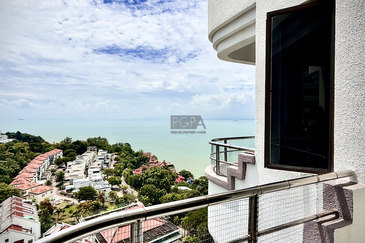 Marina Tower, Ratu Mutiara