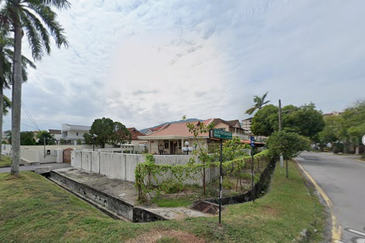 Prime Corner Bungalow on Codrington Avenue in Pulau Tikus.