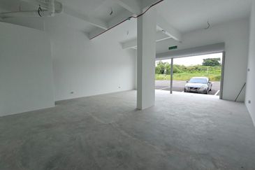 Pangsapuri Mutiara Indah Ground Floor Shoplot, Simpang Ampat, Penang