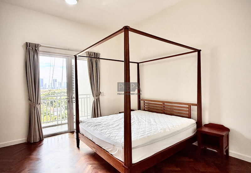 Quayside Seafront Resort Condominium