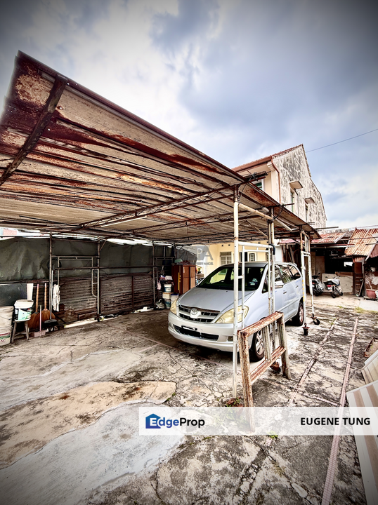 Park-View End-Lot Terraced House in College Avenue (Lebuhraya Maktab), Pulau Tikus., Penang, Georgetown