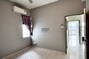 Coastal Tower, Ratu Mutiara