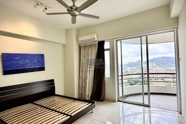 Coastal Tower, Ratu Mutiara