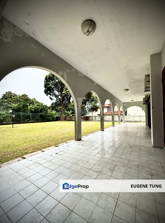 Charming Split-Level Bungalow in Taman Jesselton., Penang, Georgetown