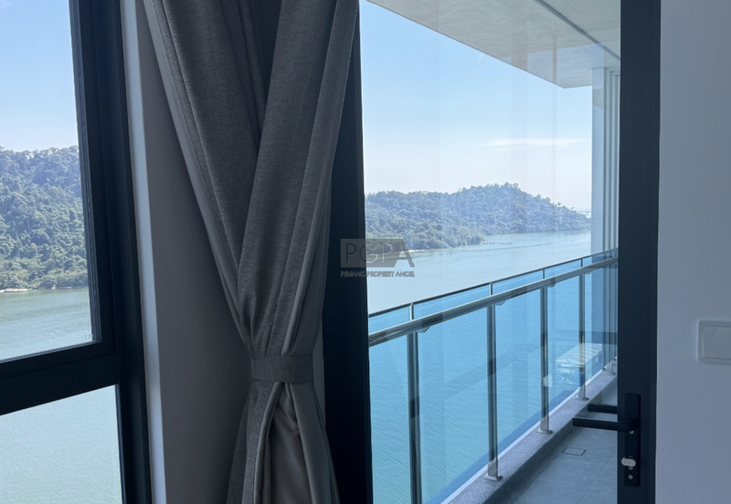 Queens Residences @ Queens Waterfront