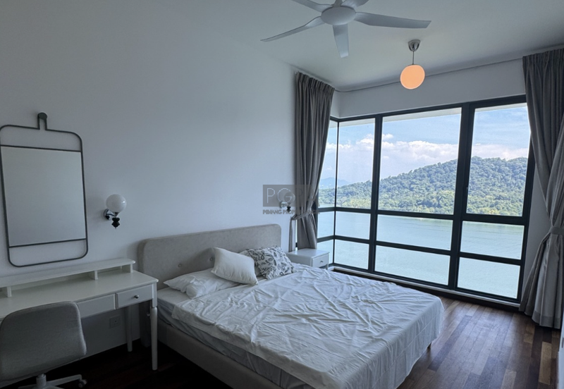 Queens Residences @ Queens Waterfront