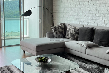 Summerton Condominium