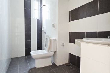 Royale Infinity @ Tambun Royale City