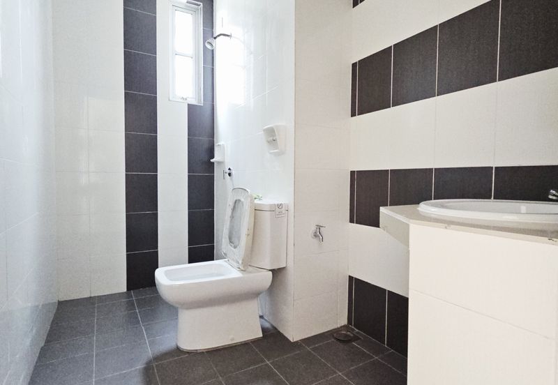 Royale Infinity @ Tambun Royale City