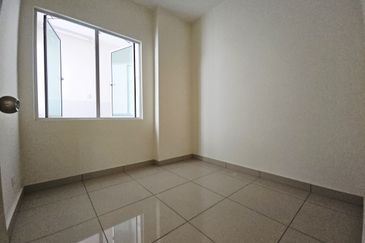 Royale Infinity @ Tambun Royale City