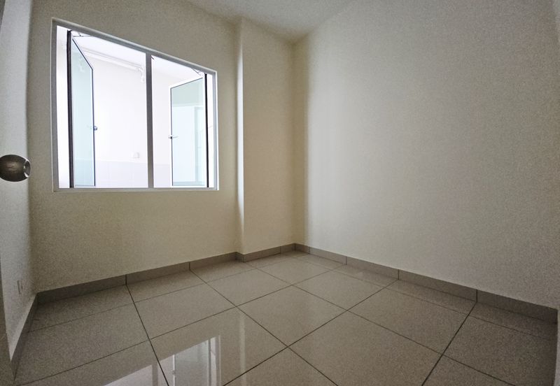 Royale Infinity @ Tambun Royale City