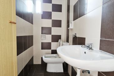 Royale Infinity @ Tambun Royale City