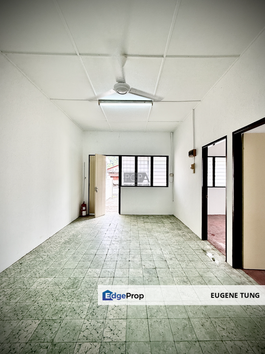 Corner Semi-Detached House with Large Land in Paya Terubong., Penang, Paya Terubong