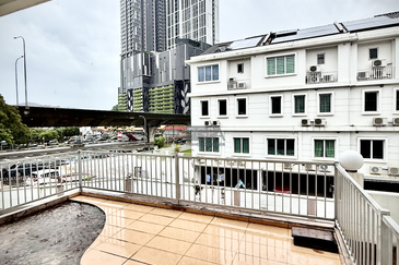 Jubilee Residence – 3-Storey Corner Terrace, Taman Lip Sin, Sungai Nibong, Sungai Dua