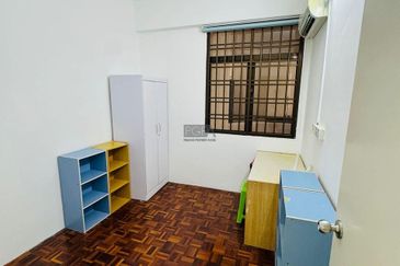 Ferringhi Delima Condominium