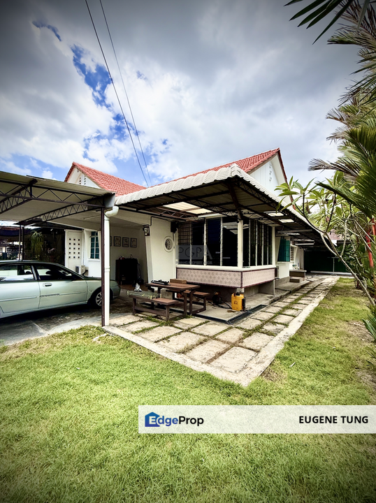 Exclusive: Single-Storey Semi-Detached House in Pulau Tikus., Penang, Georgetown