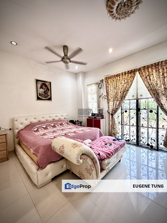 Double-Storey Semi-Detached Home in Greenlane., Penang, Greenlane