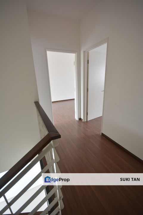 D【VALUE BUY】Stunning 3-Storey Landed House in KL with 5 Spacious Rooms at Dale Lakefields, SG Besi, Kuala Lumpur, Sungai Besi