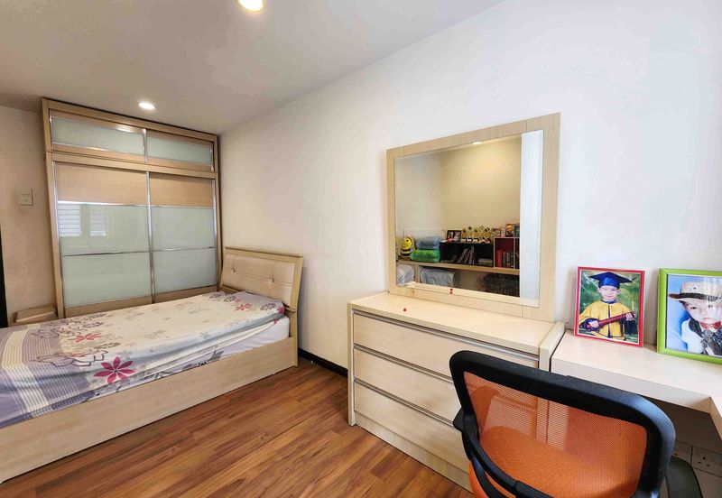 Lake Fields - Meadows and Glades