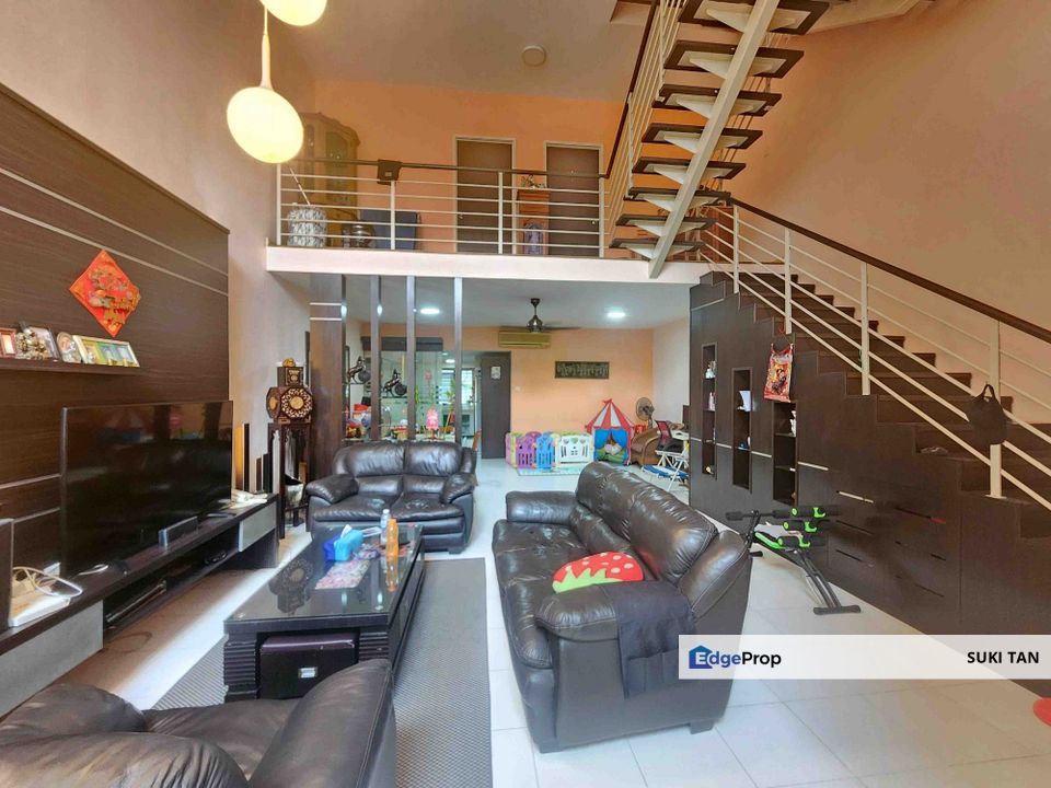 M【Rare Gem]】 Serene & Quiet Spacious 3-Storey Home with Ample Car Parking Space!, Kuala Lumpur, Sungai Besi