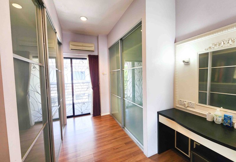 Lake Fields - Meadows and Glades