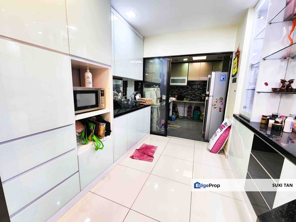 D【Move in Ready】Tastefully Renovated and Extended Beautiful 3 Storey for Ultimate Comfort!, Kuala Lumpur, Sungai Besi