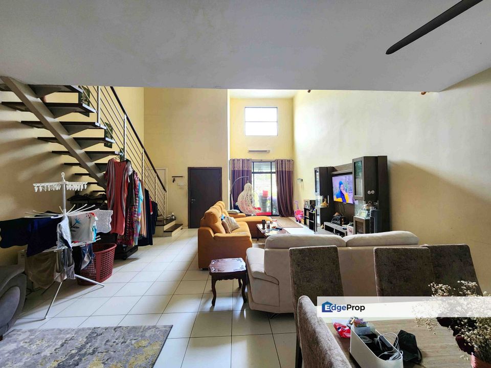 M【Cheapest Basic Unit】 for Your Reno Project Spacious 3-Storey Home Full of Potential!, Kuala Lumpur, Sungai Besi