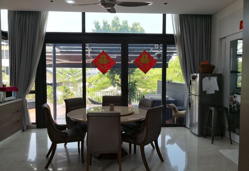 The Grove @ Lake Fields