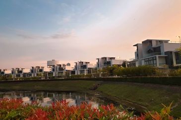 The Grove @ Lake Fields