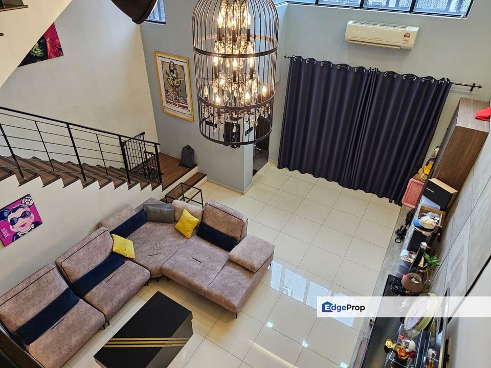 D【Tastefully Renovated】 Move in Ready and Extended Beautiful 3 Storey for Ultimate Comfort!, Kuala Lumpur, Sungai Besi