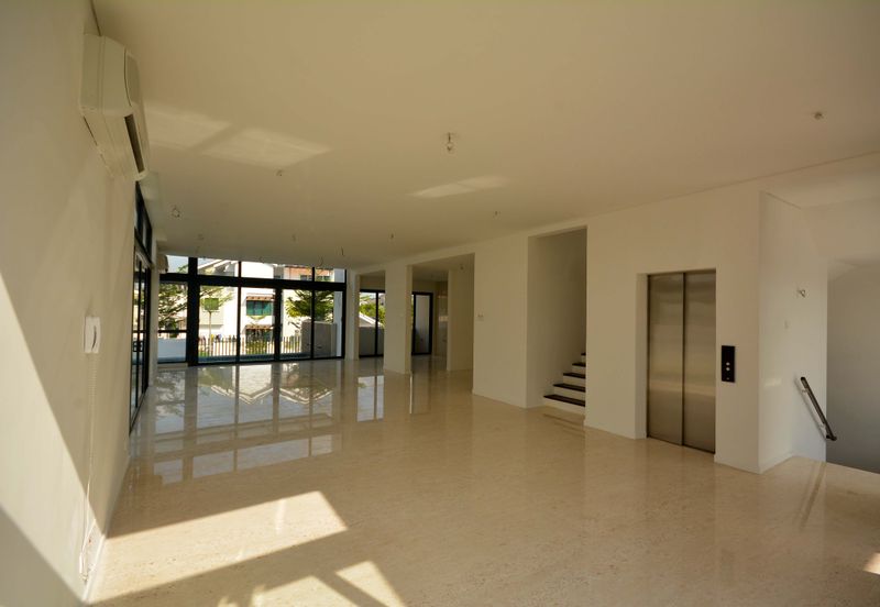 The Grove @ Lake Fields