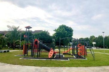 Lake Fields - Meadows and Glades