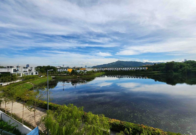 The Grove @ Lake Fields