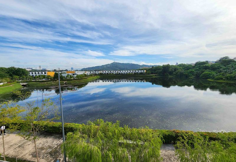 The Grove @ Lake Fields