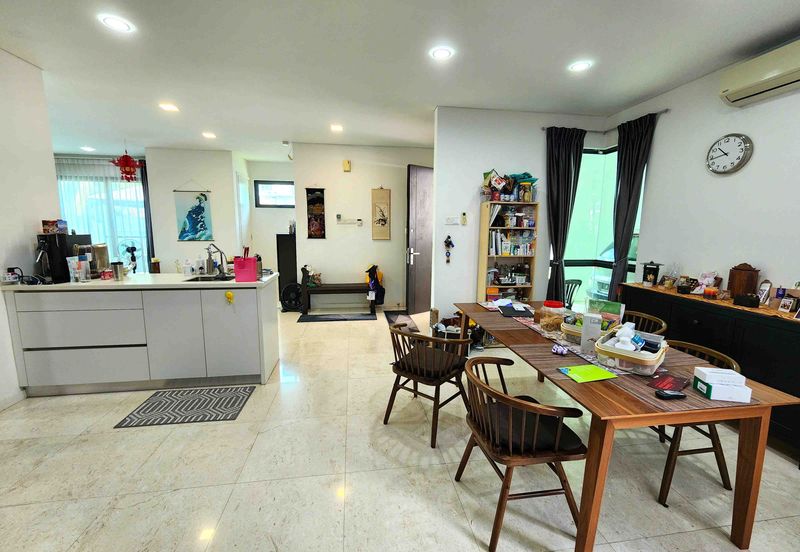 The Grove @ Lake Fields