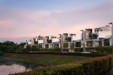 The Grove @ Lake Fields