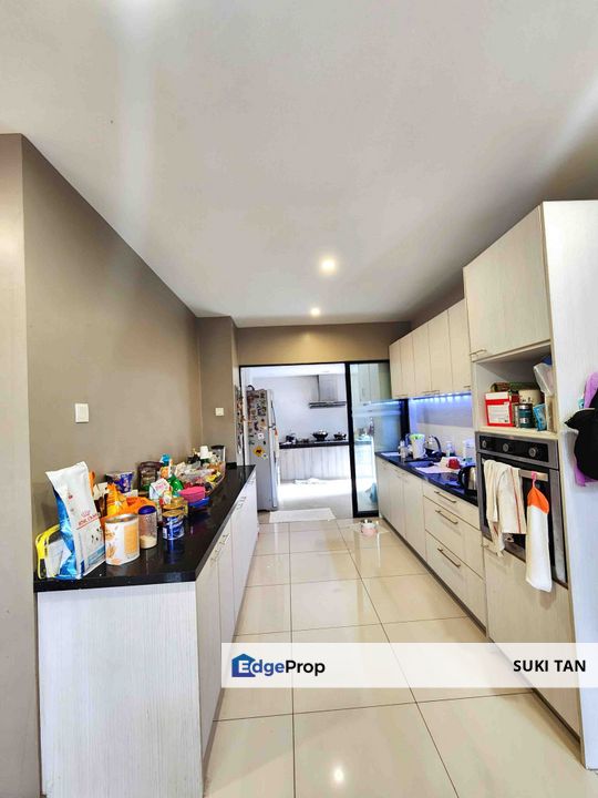 End-lot at Dale for sale, Kuala Lumpur, Sungai Besi