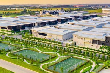 JALAN PERINDUSTRIAN SENAI