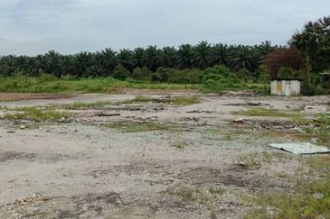 Kempas Industrial Land For Rent