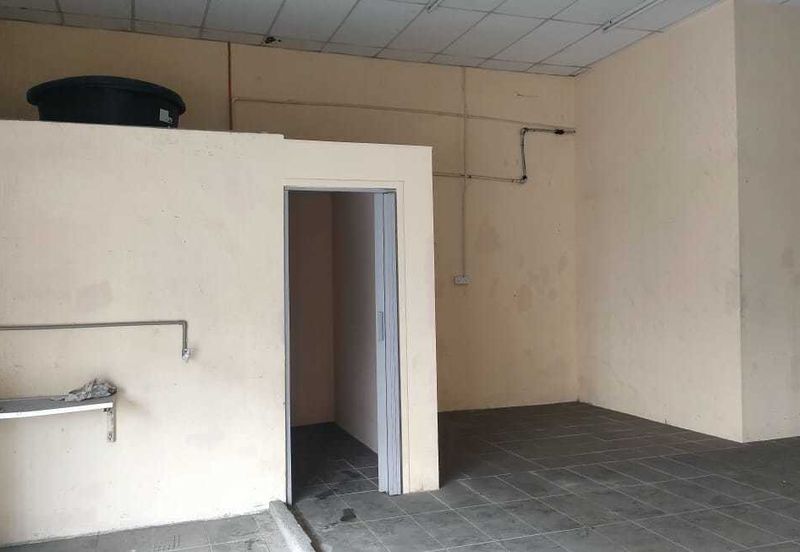 Kulai Taman Sri Putri Terrace Factory For Sales 古来公主城一层半工厂