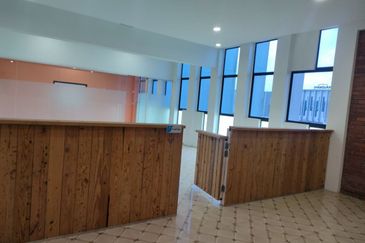 Kempas, Johor	 Semi Detached Factory For Rent