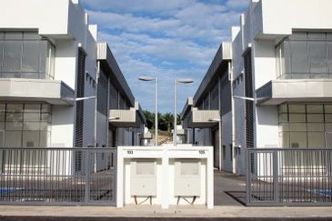 Gelang Patah Semi Detached Factory for Rent