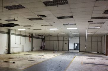 Detached Factory in Tampoi For Rent