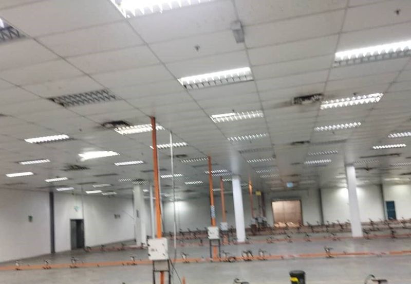 Detached Factory in Tampoi For Rent