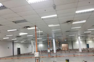 Detached Factory in Tampoi For Rent