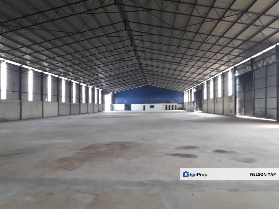 Detached warehouse for rent at Banting, Selangor, Banting