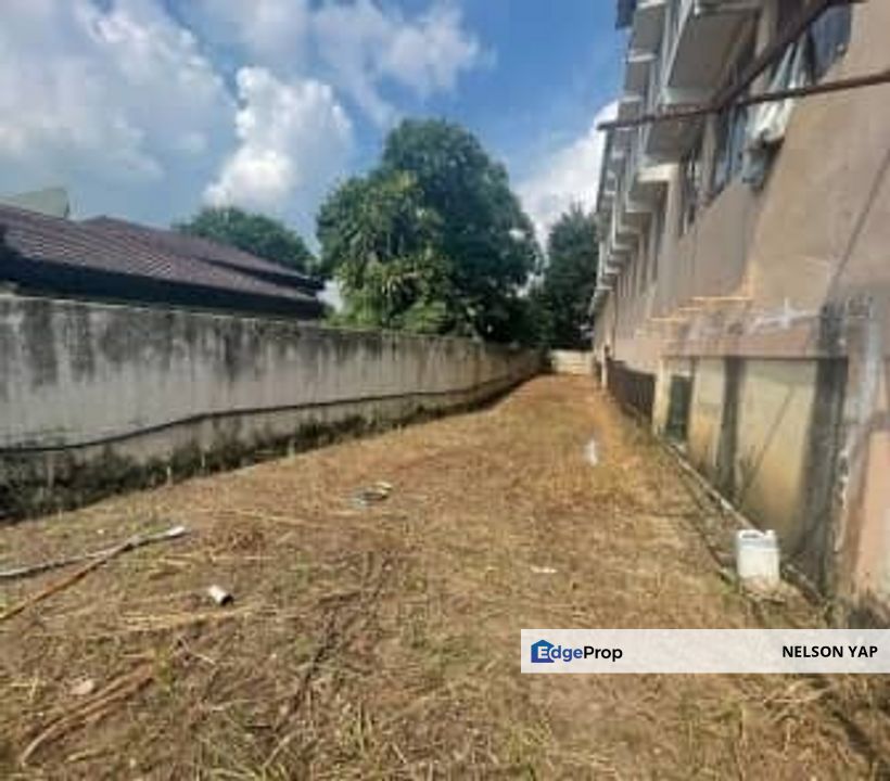 Whole block town house for sale - 8 units, Kuala Lumpur, Cheras