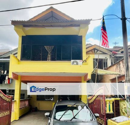 Townhouse Upper Floor, Taman Saga, Ampang, Selangor, Ampang