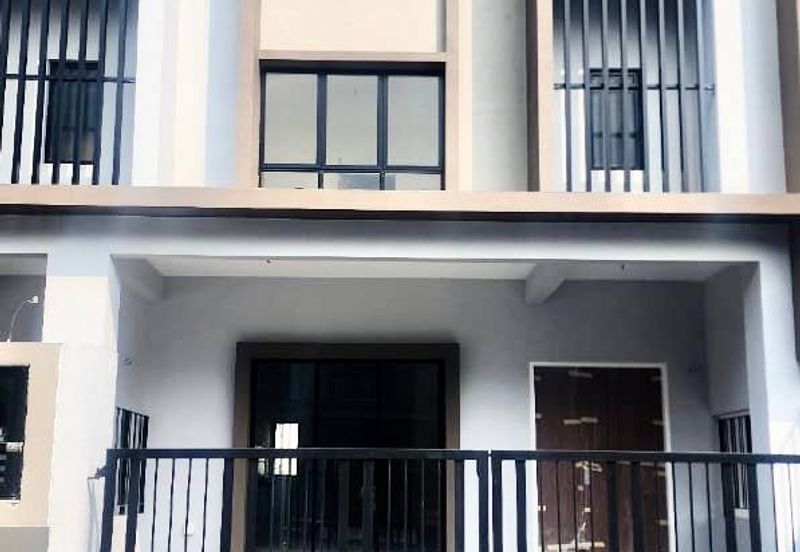 3 Storey Link Ukay Bistari, Ampang