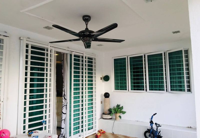 2 Storey Corner Lot Bungalow House @ Persiaran Desa Ampang Taman Seri Ampang, Selangor